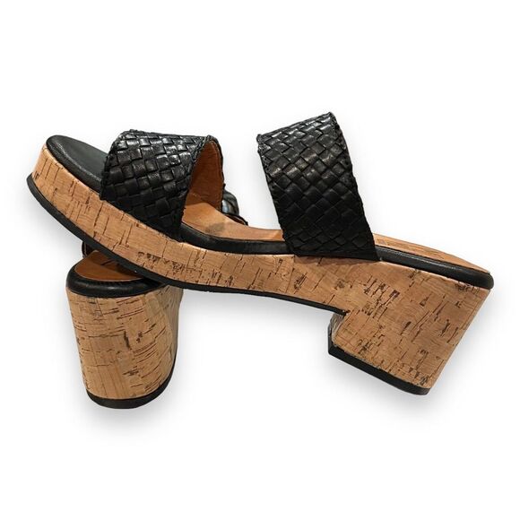 NWT Miz Mooz Genna Sandal in Black, Size 38 Wide or 7.5-8 Wide US - Picture 6 of 9